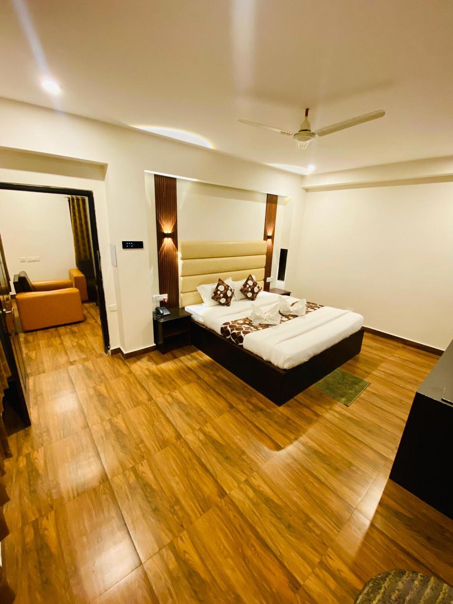 Hotel Shloka Residency Shamshabad Exterior foto